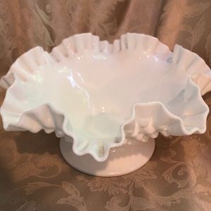 Gorgeous! Deco American handmade Fenton white hobnail footed ruffle bowl